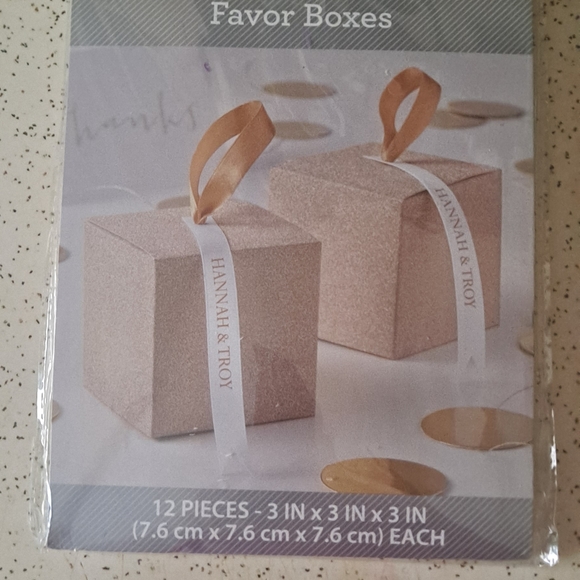 Wedding stuff - Picture 3 of 5